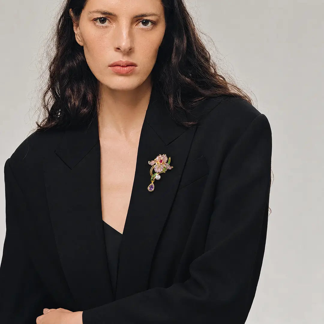 Ayame Brooch