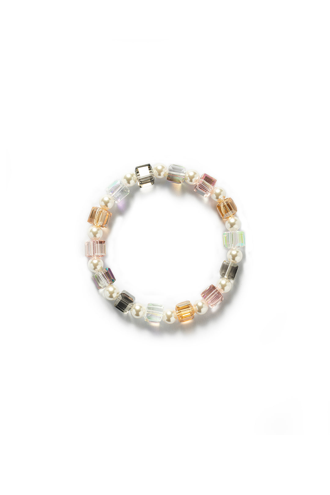 Aiko Tanaka Kosai no Wa bracelet of white pearls and pastel crystal cubes in pink, amber and clear, shown flat on white