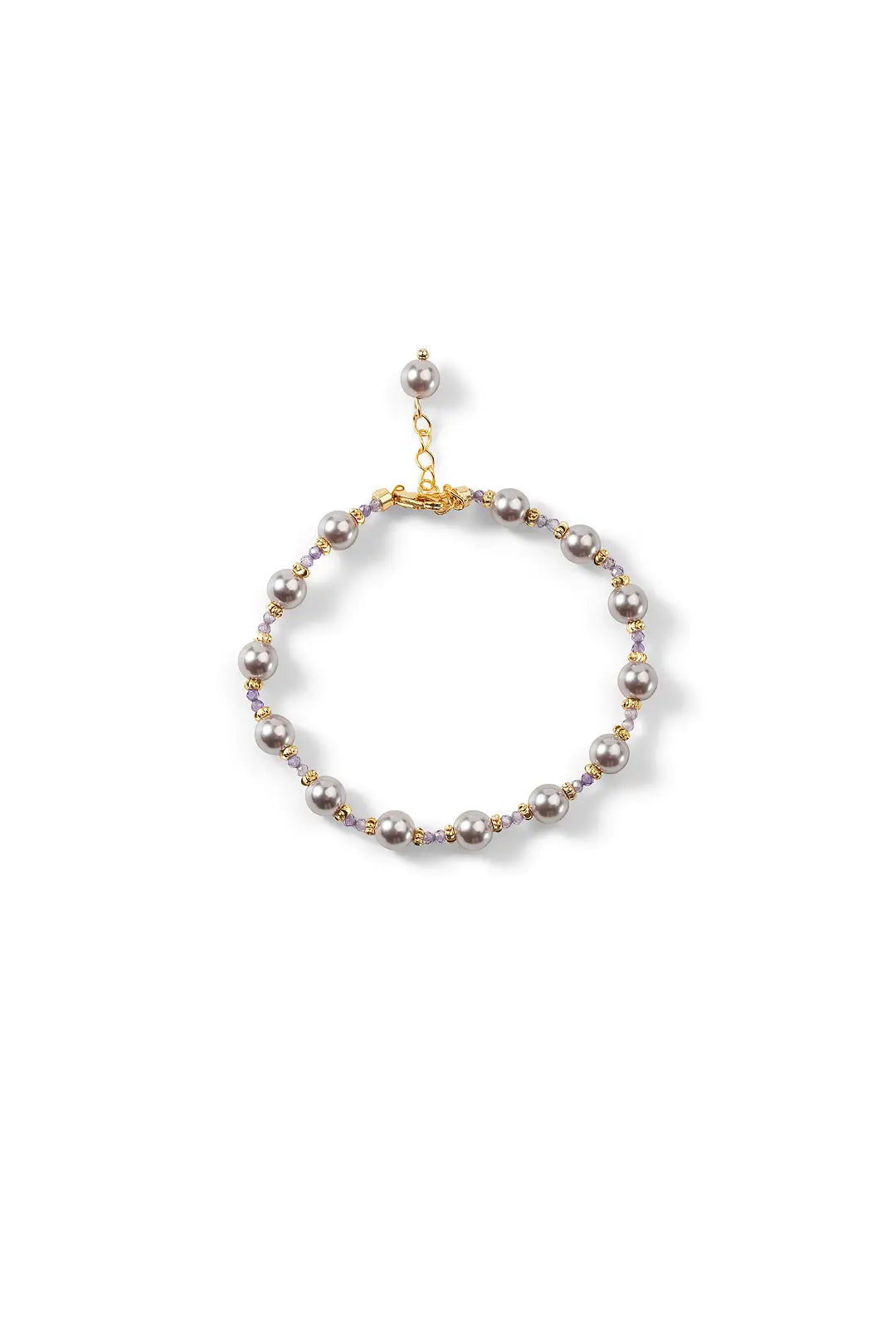Aiko Tanaka Kasumi no Ito bracelet, a circle of silver-grey pearls on a fine gold chain, shown on a white background